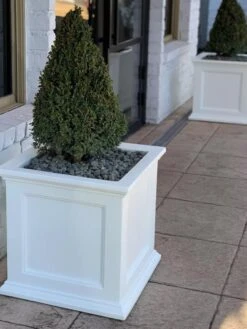 Fairfield Self-Watering Square Planter, 20” X 20” -Garden Care Sale 39 618 213V tif