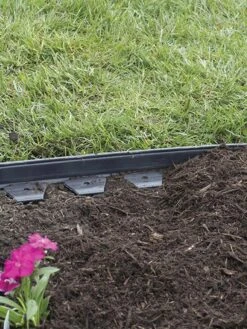EasyFlex™ No Dig Edging, 50' 7 EasyFlex™ No Dig Edging, 50' -Garden Care Sale 8592452 003V 3 4