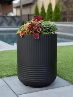 Arden Round Planter -Garden Care Sale 8613267 02V tif